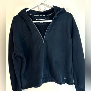DKNY Cropped Hoodie Sweatshirt Women Medium Black Yoga Gym Urban Gorpcore